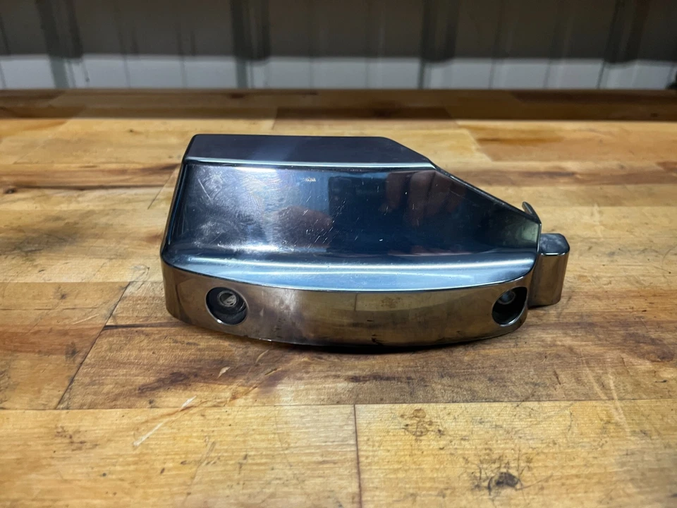 CAPA DE CABEÇA CROMADA CILINDRO DIANTEIRO HONDA SHADOW 750 - Imagem 1 de 4