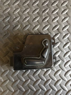 Kia Opirus 3.5 2006 Année avant Droit Interrupteur Siège 88991-3F001 Véritable - Photo 1/4