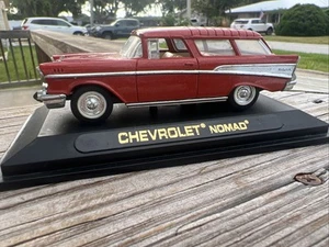 1957 Chevrolet Nomad Road Tough Maßstab 1:18 Sammlerstück Diecast Auto. - Bild 1 von 6