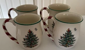JUEGO DE 4 TAZAS DE CAFÉ SPODE ÁRBOL DE NAVIDAD CARAMELO PASTEL MANIJAS 8 OZ. (42) - Imagen 1 de 11