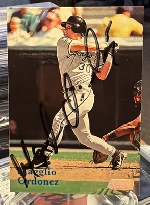 Magglio Ordonez 1998 Stadium Club #137 Auto, Ex~Mnt - Image 1 of 2