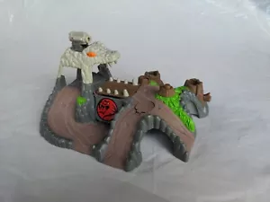 1996 MILITARY BATTLE ZONES Micro Machines VIPER AMBUSH Playset - Picture 1 of 6