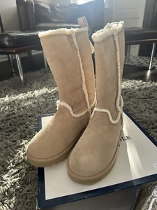 NIB American Eagle Outfitters Womens Warm Fuzzy Tan Boots Suede Leather Sz 8 New - Picture 1 of 6