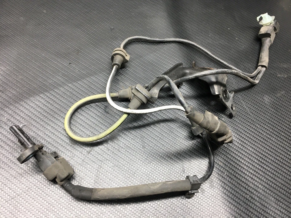 2016 - 2021 HONDA CIVIC SI FRONT RIGHT PASSENGER ABS SPEED SENSOR OEM USED - Image 1 of 1