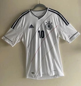 ALEMANIA 2012/14 Adidas Camiseta de Fútbol Casa Talla Pequeña (NÚMERO 10 MILÁN) - Imagen 1 de 12