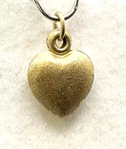 Neu 14k Gold Herz mit Satin Finish kleiner Charm - Bild 1 von 1
