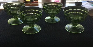 Set of 4 green glass footed bowls 4” wide 3” high - Picture 1 of 4