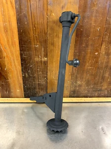 Alfa Romeo Giulietta Spider • Original Spare Tire Trunk Jack, Used. AR5291 - Picture 1 of 5