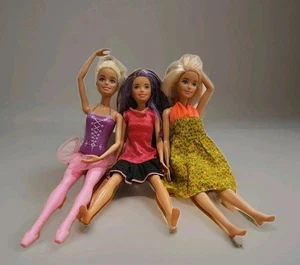 Lote de 4 Mattel Barbies con patrón 2013-2019 EXCELENTE ESTADO Bailarina Fasionista - Imagen 1 de 12