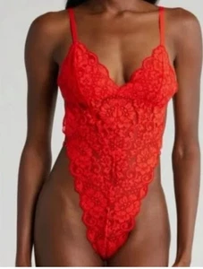 Body de peluche de encaje Free People We Are HAH Chase HAH sirena rojo talla L - Imagen 1 de 6