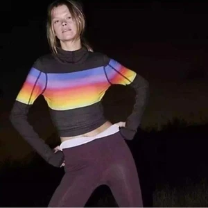 Free People FP Movement Huddle Printed Hooded Layer. Gr. XS. langarm - Bild 1 von 14