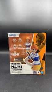 Bandai S.H.Figuarts One Piece Nami -Romance Dawn- Figure - Picture 1 of 4