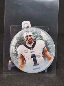 2025 Panini Mosaic - Jalen Hurts - Decorazione Natalizia - Philadelphia Eagles - Foto 1 di 2
