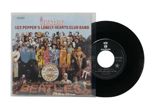 Parlophone 1978 Sgt. Pepper's Lonely Hearts Club Band by The Beatles 7" Single - Imagen 1 de 12