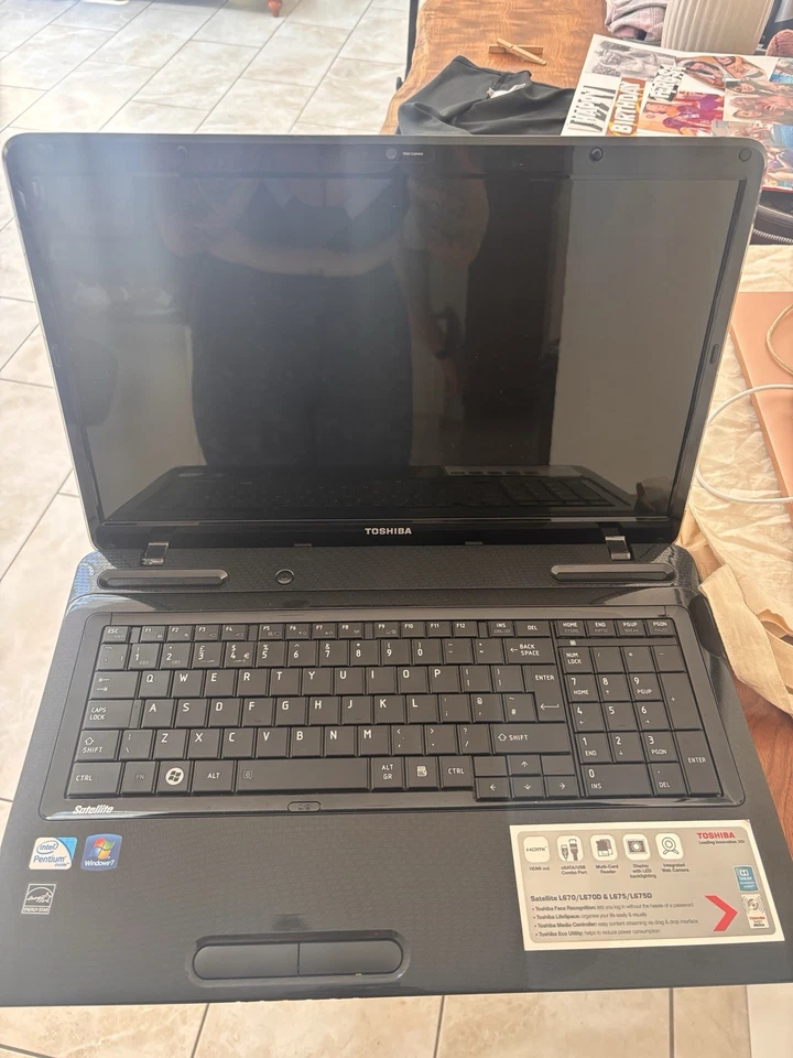 Toshiba SATELLITE L670-1J8 Laptop, With Charger, Works Perfectly - Image 1 of 2