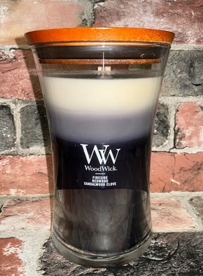 WoodWick Warm Woods Trilogy Vela Reloj de Arena Grande Fireside Redwood Clave 21.5oz Foto 1 de 4