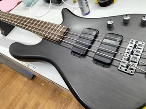 WARWICK Streamer STANDARD 4ST Passive Electric Bass - Picture 1 of 12