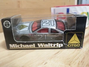 Action RCCA NASCAR 1/64 diecast #21 Star Trek First Contact Ford Michael Waltrip - Picture 1 of 6