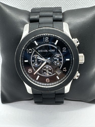 Michael Kors Runway MK8107 Orologio Uomo Analogico Nero Quadrante Cronografo Quarzo JNA836
