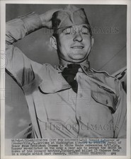 1952 Press Photo Cpl. Ronald E. Rosser received Medal of Honor from Pres.Truman