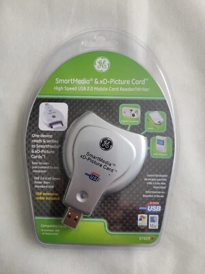 GE 97929, SmartMedia & D-Picture Card, H/Speed USB 2.0 Mobile Card Reader/Writer - Image 1 of 4
