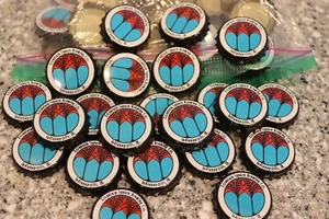 100 Fountain Square Beer Bottle Caps Turquoise No Dents C Store 4 More Fast Shp - Picture 1 of 1