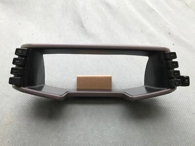 Isuzu Rodeo 1995 bisel de tablero con interruptores Foto 1 de 4