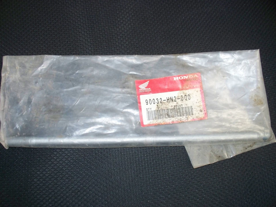 Honda ATV TRX500FAA Fourtrax Foreman Rubican Cylinder Stud NEW OEM 90032-HN2-000 - Image 1 of 1