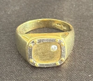 9ct 375 Yellow Gold Mens Ring - Diamond - 6.23g - Picture 1 of 4