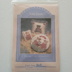 Teddy Family Prairie Farm Designs Applique Pattern - Picture 1 of 3