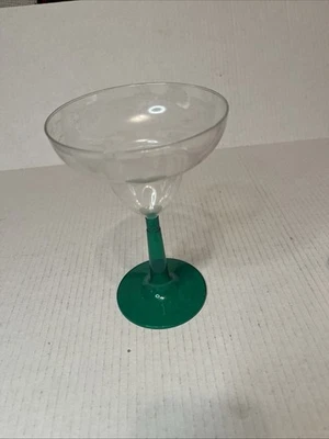 Пластиковая зеленая и прозрачная посуда для вечеринок из стекла Margarita - Изображение 1 из 4
