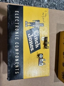 Cinch-Jones Terminal Strip - 2 legs with NO ground - Model 52B - Qty 20! - Picture 1 of 1