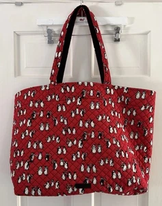Vera Bradley Tasche Playful Penguins rot umschaltbar groß - Bild 1 von 5