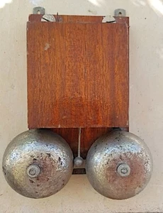 Vintage SONNETTE TELEPHONIQUE 2 CLOCHES "le matériel téléphonique" - Imagen 1 de 4