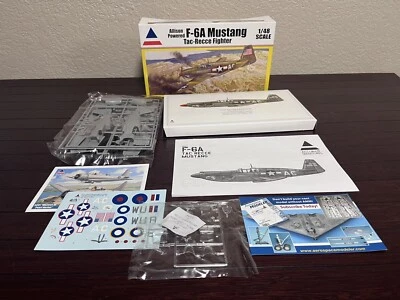 Accurate Miniatures 1:48 F-6A Mustang Tac-Recce истребитель - открытая коробка запечатанная внутри - Изображение 1 из 4