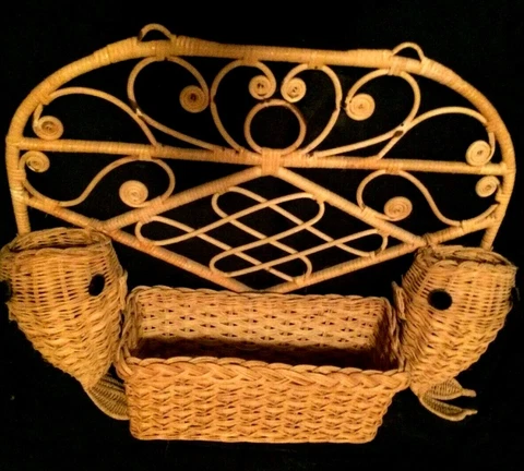 VINTAGE WOVEN RATTAN HEY FISH LOVERS CUTE FOR NURSERY POWDER ROOM KITCHEN Cover