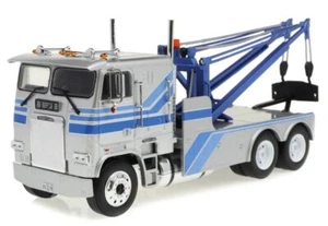 FREIGHTLINER FLA 9664 - Tow Truck - 1984 - silber / blue - Greenlight 1:43 - Bild 1 von 6