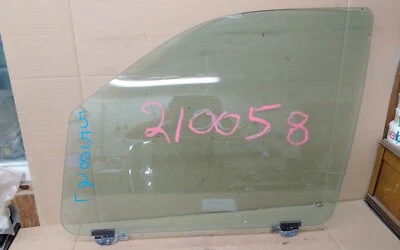 Ford Explorer 2006 4 puertas puerta delantera izquierda cristal        Foto 1 de 4