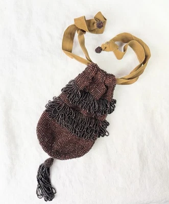 Bolso de mano antiguo 1900-1920 con cuentas Foto 1 de 4