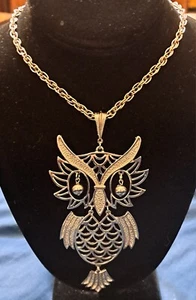 Vtg Silver Tone Articulated Great Horned Owl 5" Pendant On 24" Byzantine Chain - Picture 1 of 5