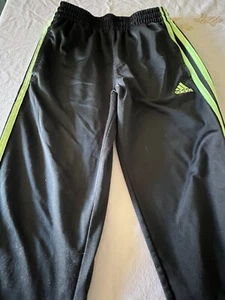 Adidas Boys Black Stripe Athletic Track Pants , 1 Shorts, 1 Sweats Size Medium - Picture 1 of 9