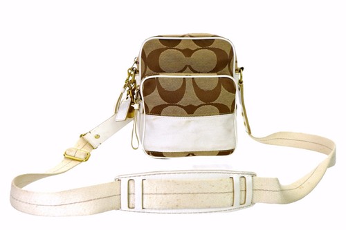 Borsa messenger a tracolla Coach beige firma C in pelle K0626 10128