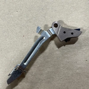 FLAT FACE CARRY TRIGGER W/ BAR FOR GEN 1-4 FOR GL0CK MOD 17, 19, 23, 26, 27, FDE - Picture 1 of 3