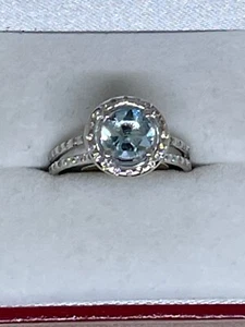 14K White Gold Diamond and Aqua Marine Ring Size 7 - Picture 1 of 13