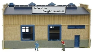 N B/U CF Truck Depot, Lighted w/Figures - Picture 1 of 5