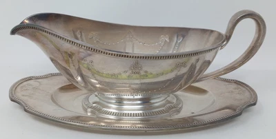 COMMUNITY Silver Plate GRAVY BOAT Stamped 11945 On The Bottom With Plate - Image 1 of 4