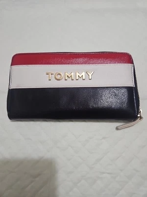 Женский бумажник Tommy Hilfiger - Изображение 1 из 4