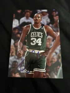 Foto firmada por Kevin Gamble de los Boston Celtics 4x6 autógrafo de baloncesto de la NBA - Imagen 1 de 1