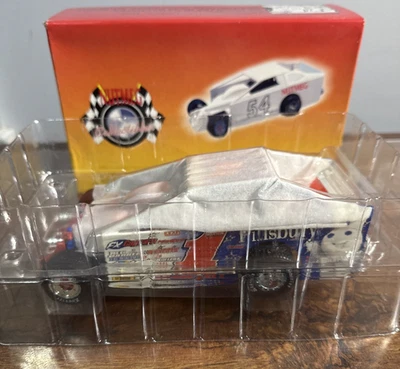 Gary Tomkins Pillsbury #1 1/25 scale Dirt Modified By Nutmeg Collectibles New - Image 1 of 4