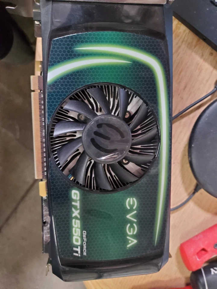 EVGA NVIDIA GeForce GTX 550 Ti (01G-P3-1557-KR) 1GB / 1GB (max) GDDR5 SDRAM PCI - Image 1 of 1